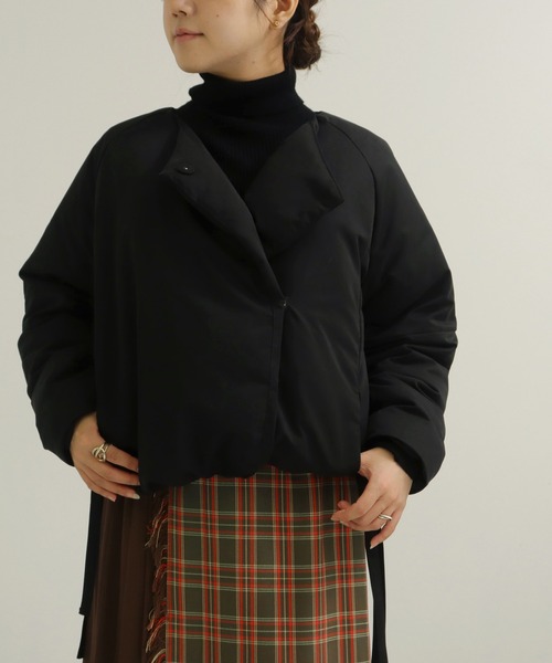 AULI（アウリィ）の「【低身長向けサイズ】極暖マフラー付きショートダウンコートジャケット（ダウンジャケット/コート・レディース・ブラック/グリーン/アイボリー・S/XS）」の19枚目の写真