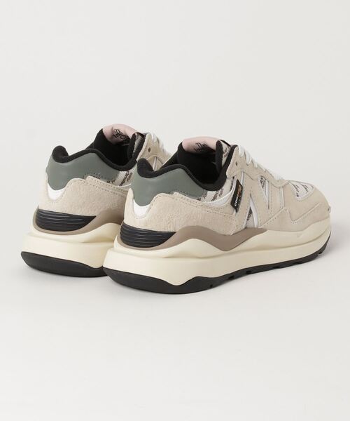 NEW BALANCE(ニューバランス)の「new balance/M5740(スニーカー・レディース・ベージュ・23.5/24.5/24/23)」の3枚目の写真