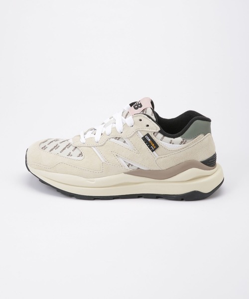 NEW BALANCE(ニューバランス)の「new balance/M5740(スニーカー・レディース・ベージュ・23.5/24.5/24/23)」の6枚目の写真