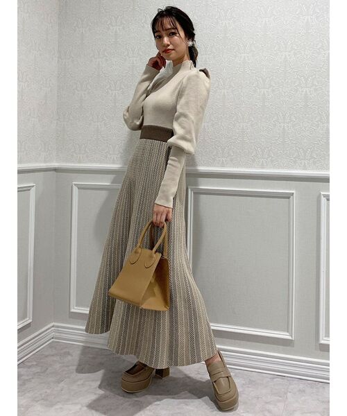 dazzlin(ダズリン)の「厚底ローファー(ローファー・レディース・ブラック/ベージュ・MEDIUM/LARGE/SMALL)」の4枚目の写真