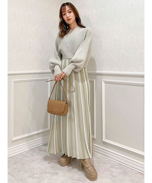 dazzlin(ダズリン)の「厚底ローファー(ローファー・レディース・ブラック/ベージュ・MEDIUM/LARGE/SMALL)」の6枚目の写真