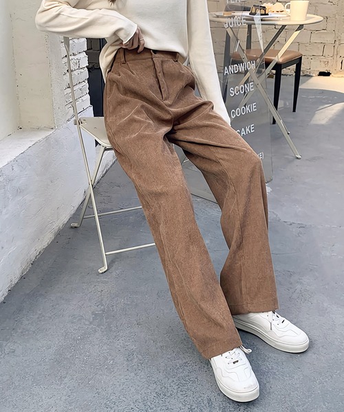 Dita Muaj.(ディータムアージュ)の「ハイウエストコーデュロイワイドパンツ(その他パンツ・レディース・ブラック/ブラウン/ライトベージュ/スモークピンク・SMALL/MEDIUM/LARGE/X-LARGE)」の3枚目の写真