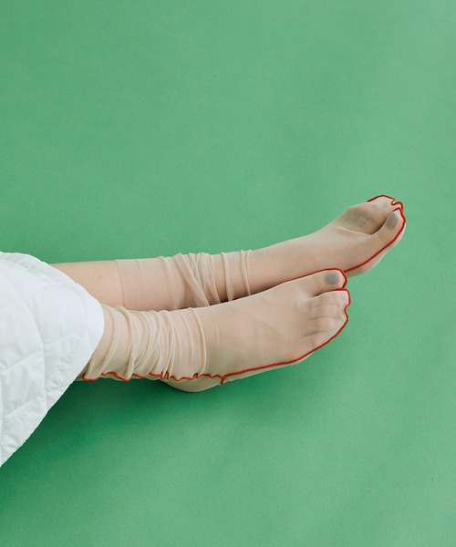 ADAM ET ROPE'(アダムエロペ)の「チュールメロータビソックス(ソックス/靴下・レディース・ベージュ/ホワイト/ブラック・FREE)」の4枚目の写真