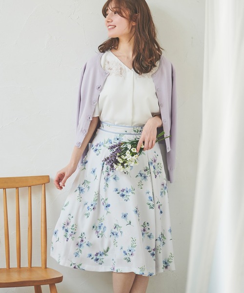 LAISSE PASSE（レッセパッセ）の「フラワー刺繍プリントスカート