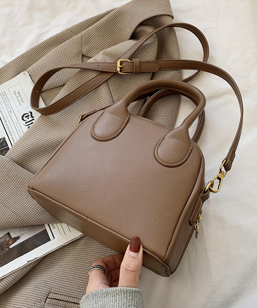 c.u.l（シーユーエル）の「【c.u.l】 2way無地シンプルミニバック cula349（ショルダーバッグ・レディース・アイボリー/ブラック/ブラウン/モカ・FREE）」の4枚目の写真