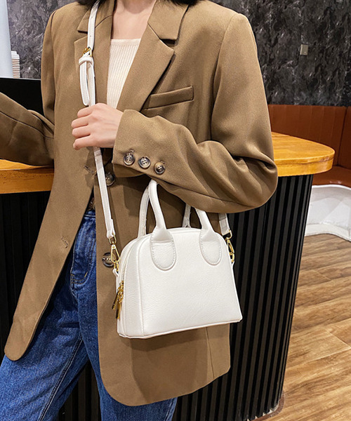 c.u.l（シーユーエル）の「【c.u.l】 2way無地シンプルミニバック cula349（ショルダーバッグ・レディース・アイボリー/ブラック/ブラウン/モカ・FREE）」の6枚目の写真