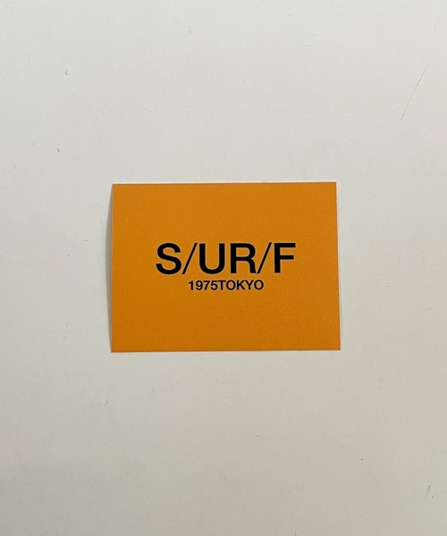 CANAL JEAN（キャナルジーン）の「1975 TOKYO(1975 トーキョー) "SURF"Sticker/ステッカー（ステッカー/テープ・レディース・オレンジ/ホワイト・ONE SIZE）」の5枚目の写真