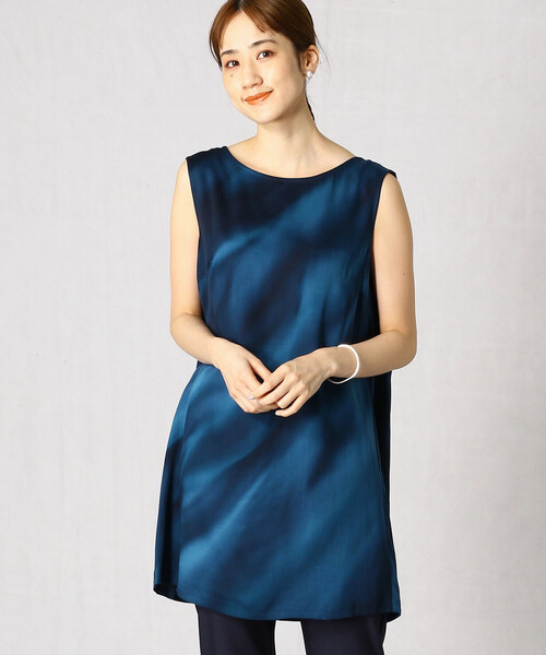 Comme　Ca　Mature（コムサマチュア）の「引き染め　チュニックワンピース（チュニック・レディース・ネイビー/グリーン・MEDIUM/LARGE）」の2枚目の写真