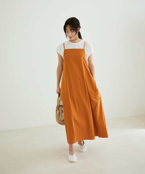 SALON adam et rope'（サロン アダム エ ロペ）の「バッククロススクエアネックキャミワンピース［MEDI Veil］【抗菌・消臭・UVケア】（ワンピース・レディース・ブラック/キャメル/ピンク・FREE）」の8枚目の写真