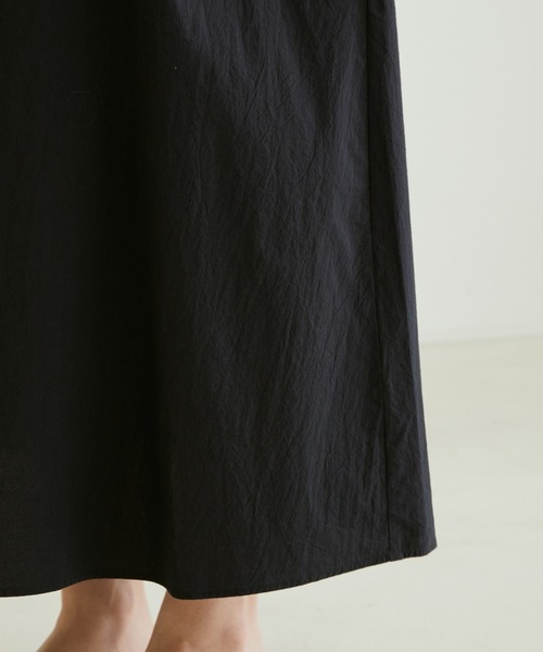 SALON adam et rope'（サロン アダム エ ロペ）の「バッククロススクエアネックキャミワンピース［MEDI Veil］【抗菌・消臭・UVケア】（ワンピース・レディース・ブラック/キャメル/ピンク・FREE）」の17枚目の写真