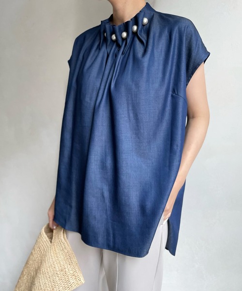 DouDou(ドゥドゥ)の「【WEB限定】BIGパールネック半袖ブラウス(シャツ/ブラウス・レディース・ブルー/ブラック・FREE)」の7枚目の写真