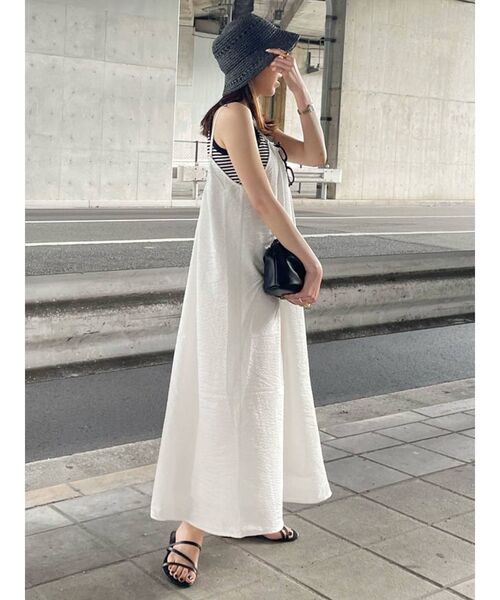 Ungrid（アングリッド）の「ギャザーキャミワンピース（ワンピース・レディース・オフホワイト/ブラック/グリーン系その他・FREE）」の11枚目の写真