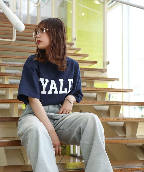 ZIP FIVE(ジップファイブ)の「【YALE】 カレッジロゴ プリント ビッグシルエット 綿100 半袖 Tシャツ(Tシャツ/カットソー・メンズ・ホワイト系/ネイビー系/アイボリー系/ネイビー/グレー系/ホワイト/チャコール/オートミール/ホワイト系1/グレー系1/アイボリー系1/ネイビー系1・X-LARGE/MEDIUM/LARGE)」の17枚目の写真
