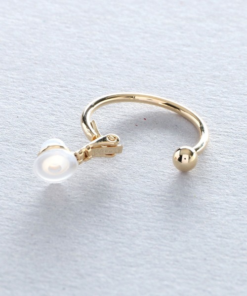 Manon's Selection(マノンズセレクション)の「ワンタッチフープイヤリング20mm(イヤリング・レディース・ゴールド/シルバー・ONE SIZE)」の5枚目の写真