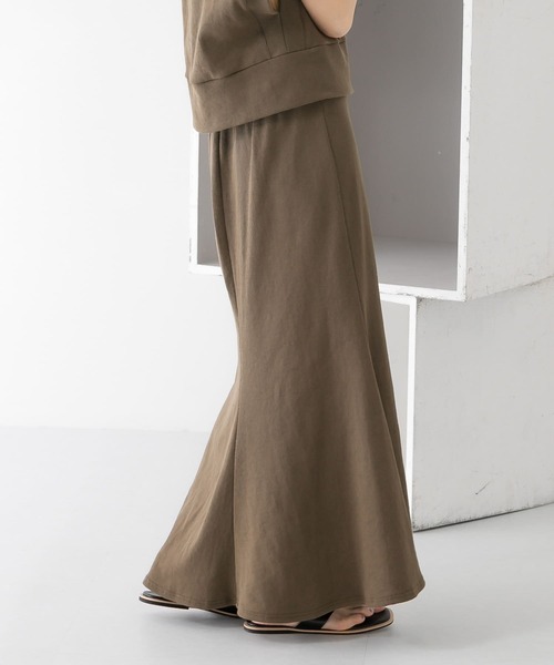 KBF(ケイビーエフ)の「リブカットソーマーメイドスカート(スカート・レディース・ブルー/ブラウン/ブラック・ONE)」の6枚目の写真