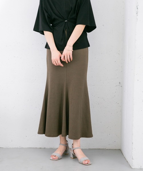 KBF(ケイビーエフ)の「リブカットソーマーメイドスカート(スカート・レディース・ブルー/ブラウン/ブラック・ONE)」の11枚目の写真