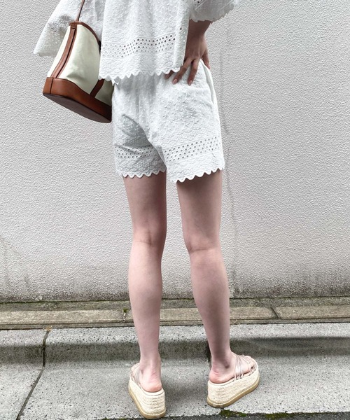 archives(アルシーヴ)の「【setup対応】カットワークショートパンツ(その他パンツ・レディース・ブラック/オフホワイト・MEDIUM)」の8枚目の写真