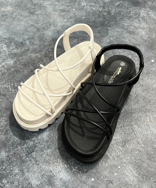 apres jour mignon（アプレジュールミニョン）の「シャークソールスポサン【ZOZOTOWN限定アイテム】（サンダル・レディース・アイボリー/ブラック・SMALL/LARGE/MEDIUM/X-LARGE）」の4枚目の写真