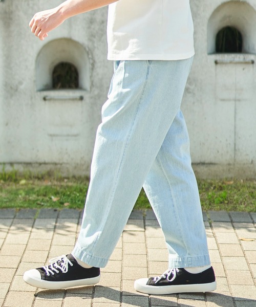ADPOSION（アドポーション）の「【WEB限定】ワイドデニムパンツ / Tuck Denim Wide Pants（デニムパンツ・メンズ・ホワイト/サックスブルー/インディゴブルー・LARGE/MEDIUM/SMALL）」の12枚目の写真