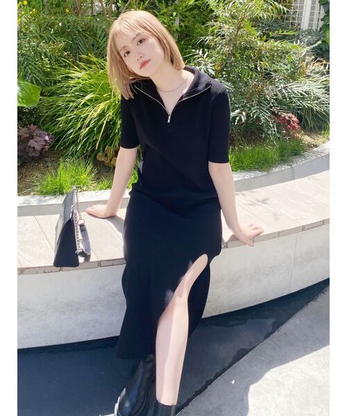 MURUA（ムルーア）の「ハーフジップスリットワンピース（ワンピース・レディース・ブラック/ブルー/ベージュ・FREE）」の8枚目の写真