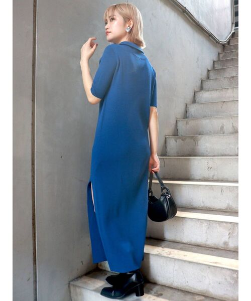 MURUA（ムルーア）の「ハーフジップスリットワンピース（ワンピース・レディース・ブラック/ブルー/ベージュ・FREE）」の4枚目の写真