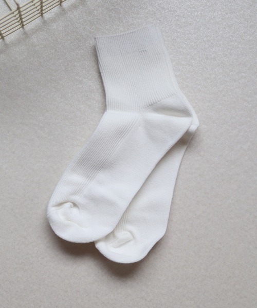 Honeys(ハニーズ)の「ショート丈リブソックス(ソックス/靴下・レディース・ホワイト/ブラック/オレンジ/イエロー/グリーン/レッド/ブルー/ベージュ・FREE)」の1枚目の写真