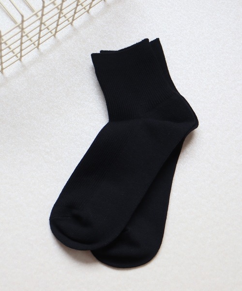 Honeys(ハニーズ)の「ショート丈リブソックス(ソックス/靴下・レディース・ホワイト/ブラック/オレンジ/イエロー/グリーン/レッド/ブルー/ベージュ・FREE)」の2枚目の写真