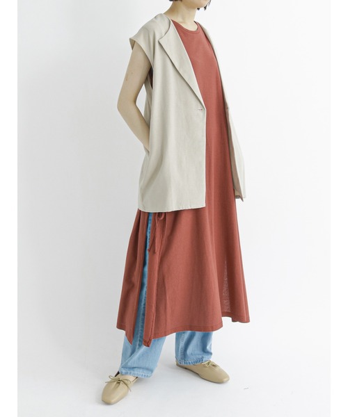 Samansa Mos2 blue（サマンサモスモスブルー）の「肩タックサイドスリットワンピース（ワンピース・レディース・レッド/カーキ/ブラック・ﾌﾘ-）」の3枚目の写真