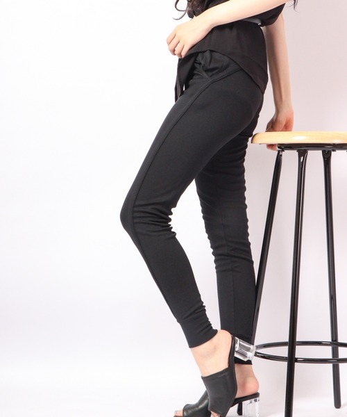 TRANOI（トラノイ）の「TRANOI レギンス（その他パンツ・レディース・カーキ/ブラック・FREE）」の6枚目の写真