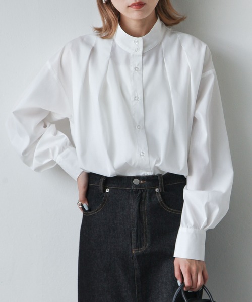 Chillfar（チルファー）の「スタンドカラータックブラウス（シャツ/ブラウス・レディース・ホワイト/ブラック/グレイッシュベージュ/カーキ系・FREE）」の2枚目の写真