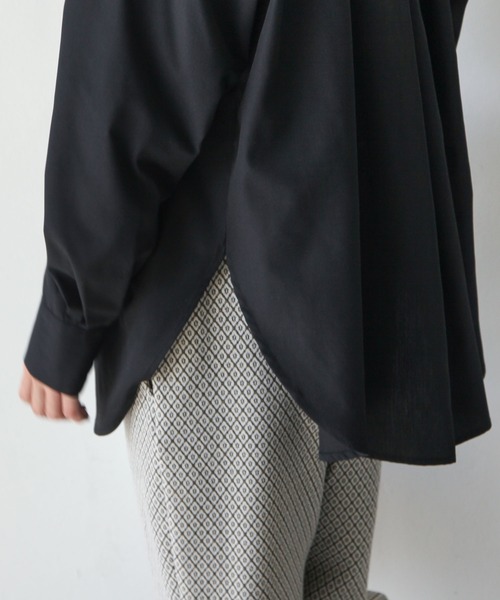 Chillfar（チルファー）の「スタンドカラータックブラウス（シャツ/ブラウス・レディース・ホワイト/ブラック/グレイッシュベージュ/カーキ系・FREE）」の14枚目の写真