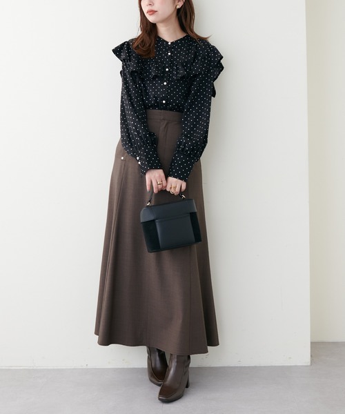 natural couture(ナチュラルクチュール)の「ヨークフリル細ヒモリボンブラウス(シャツ/ブラウス・レディース・ブラック/ドット/ストライプ/オフホワイト・FREE)」の22枚目の写真