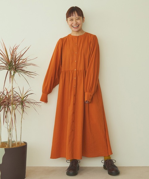 Crisp（クリスプ）の「ドビーストライプシャツワンピース（シャツワンピース・レディース・オレンジ/ホワイト/カーキ・FREE）」の4枚目の写真