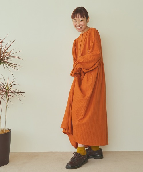 Crisp（クリスプ）の「ドビーストライプシャツワンピース（シャツワンピース・レディース・オレンジ/ホワイト/カーキ・FREE）」の12枚目の写真