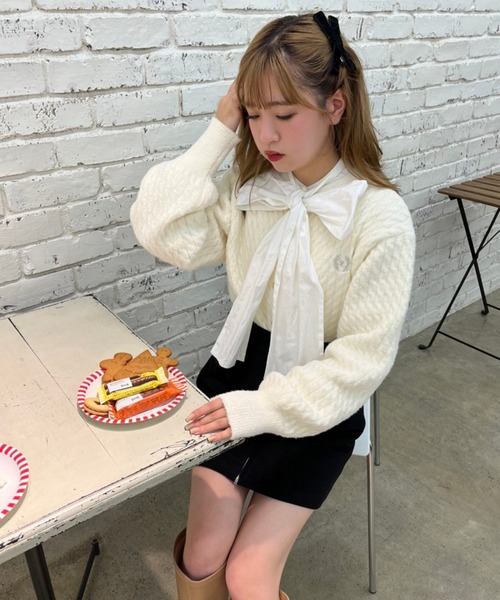 one after another NICE CLAUP（ワンアフターアナザーナイスクラップ）の「NC刺繍ケーブルカーディガン（カーディガン/ボレロ・レディース・ブラック/アイボリー/グレー/パープル・FREE）」の9枚目の写真