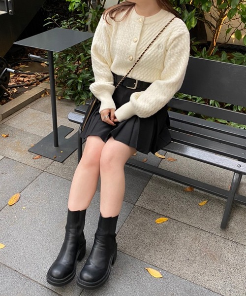 one after another NICE CLAUP（ワンアフターアナザーナイスクラップ）の「NC刺繍ケーブルカーディガン（カーディガン/ボレロ・レディース・ブラック/アイボリー/グレー/パープル・FREE）」の15枚目の写真