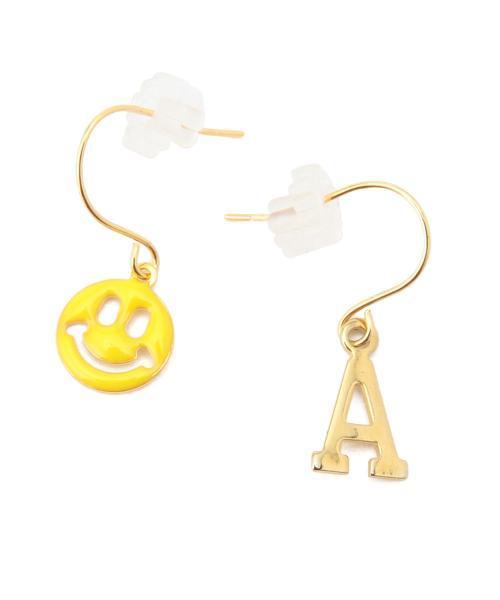 BEAMS BOY（ビームスボーイ）の「BEAMS BOY / スマイル アルファベット ピアス（ピアス（両耳用）・レディース・その他1/その他2/その他3/その他4/その他5・ONE SIZE）」の8枚目の写真