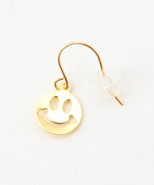 BEAMS BOY（ビームスボーイ）の「BEAMS BOY / スマイル アルファベット ピアス（ピアス（両耳用）・レディース・その他1/その他2/その他3/その他4/その他5・ONE SIZE）」の19枚目の写真