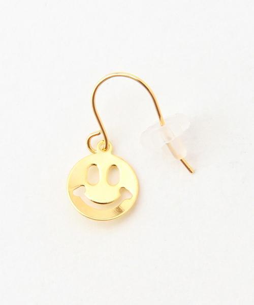 BEAMS BOY（ビームスボーイ）の「BEAMS BOY / スマイル アルファベット ピアス（ピアス（両耳用）・レディース・その他1/その他2/その他3/その他4/その他5・ONE SIZE）」の12枚目の写真