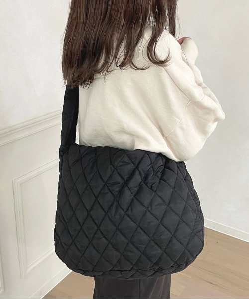 apres jour(アプレジュール)の「【apres jour×ARIAZ】キルティングショルダーバッグ(ショルダーバッグ・レディース・ブラック/アイボリー・FREE)」の4枚目の写真