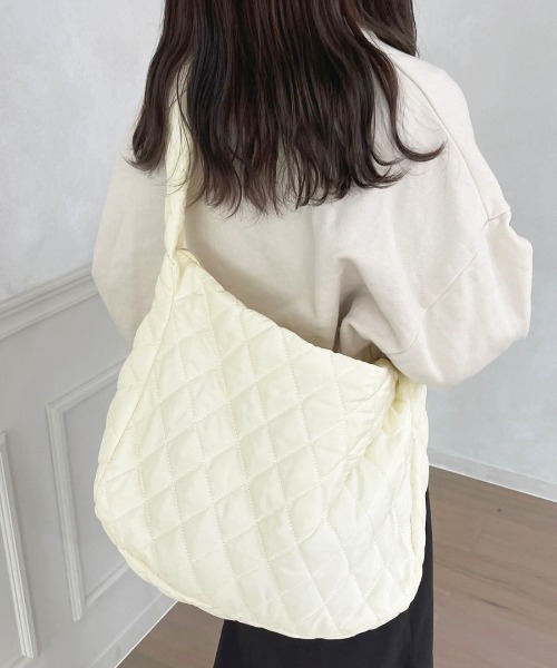 apres jour(アプレジュール)の「【apres jour×ARIAZ】キルティングショルダーバッグ(ショルダーバッグ・レディース・ブラック/アイボリー・FREE)」の12枚目の写真