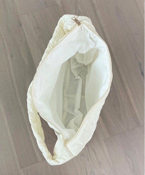 apres jour(アプレジュール)の「【apres jour×ARIAZ】キルティングショルダーバッグ(ショルダーバッグ・レディース・ブラック/アイボリー・FREE)」の13枚目の写真