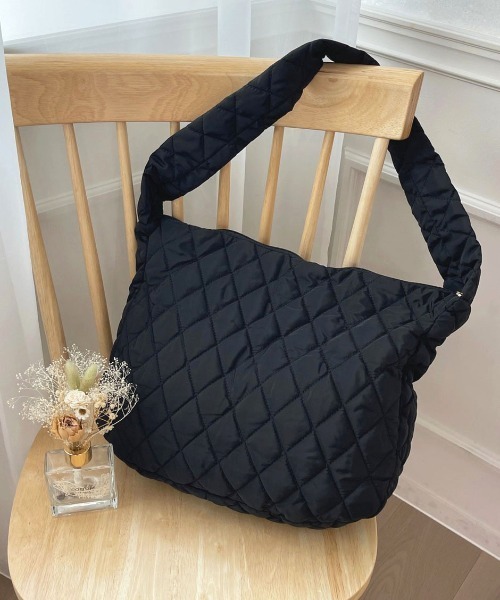 apres jour(アプレジュール)の「【apres jour×ARIAZ】キルティングショルダーバッグ(ショルダーバッグ・レディース・ブラック/アイボリー・FREE)」の5枚目の写真