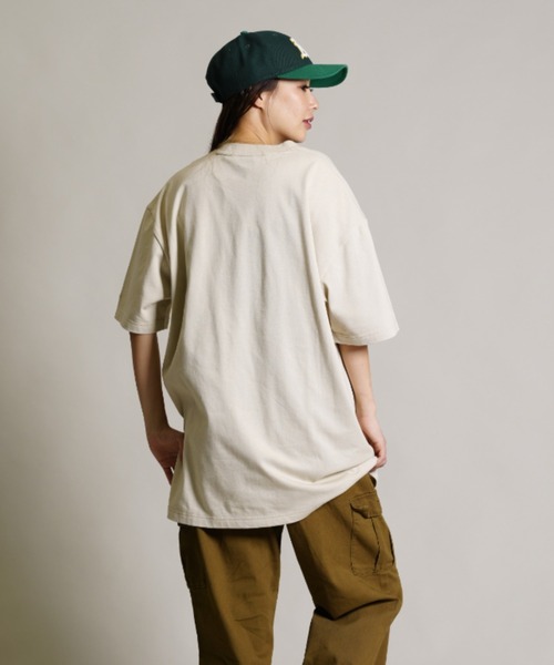 NEW ERA(ニューエラ)の「【ムラサキスポーツ別注】NEW ERA/ニューエラ ビッグシルエット/オーバーサイズ/無地刺繍フロントロゴTシャツ 13732620/13732621/13732622(Tシャツ/カットソー・レディース・ホワイト/ブラック/ベージュ・XL/XXL)」の17枚目の写真