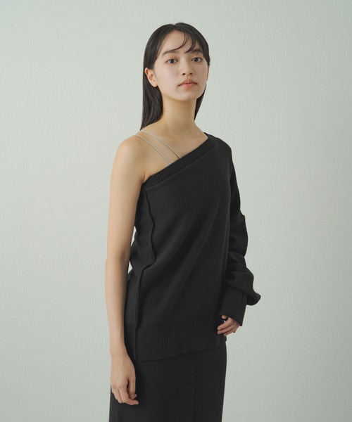 earthy（アーシー）の「ワンショルニット（ニット/セーター・レディース・グレー/オフホワイト/ブラック・FREE）」の2枚目の写真