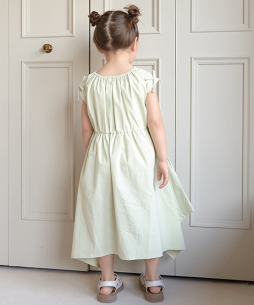 Lycee mine（リセマイン）の「コットンふりふり変形ワンピース（シャツワンピース・キッズ・ブラック/ライトベージュ/モカ/ピンク/ライム・100cm/110cm/120cm/130cm/140cm/150cm）」の10枚目の写真