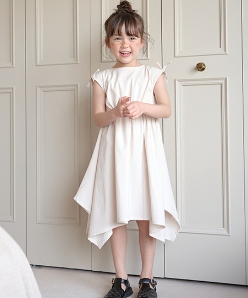 Lycee mine（リセマイン）の「コットンふりふり変形ワンピース（シャツワンピース・キッズ・ブラック/ライトベージュ/モカ/ピンク/ライム・100cm/110cm/120cm/130cm/140cm/150cm）」の19枚目の写真