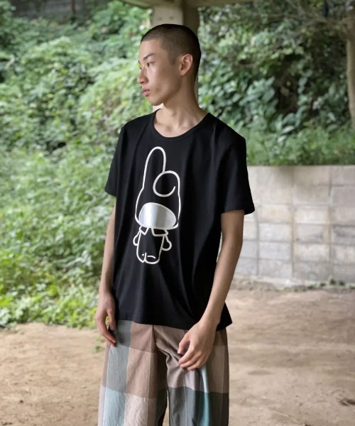 ohta(オータ)の「【ohta】MyMelody x ohta white T-SHIRT(Tシャツ/カットソー・メンズ・ブラック/ホワイト・2/1/0)」の9枚目の写真