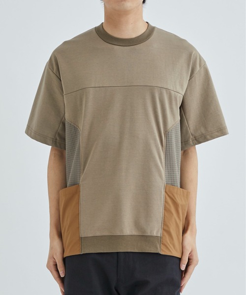 WHITE MOUNTAINEERING(ホワイトマウンテニアリング)の「DOUBLE KNIT POCKET T-SHIRT(Tシャツ/カットソー・メンズ・ブラック/ベージュ・1/0)」の12枚目の写真
