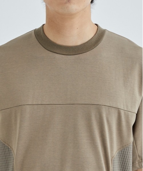 WHITE MOUNTAINEERING(ホワイトマウンテニアリング)の「DOUBLE KNIT POCKET T-SHIRT(Tシャツ/カットソー・メンズ・ブラック/ベージュ・1/0)」の15枚目の写真